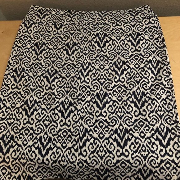 Margaret M Selma Piping Pencil Skirt size L - Black Stretchy Stitch Fix NWT's - Picture 4 of 8